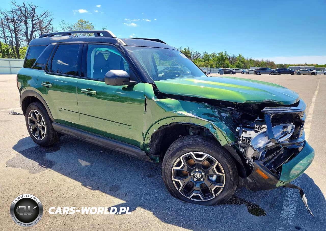 2025 Ford Bronco Sport Outer Banks VIN:3FMCR9CN2SRF64438 - 4