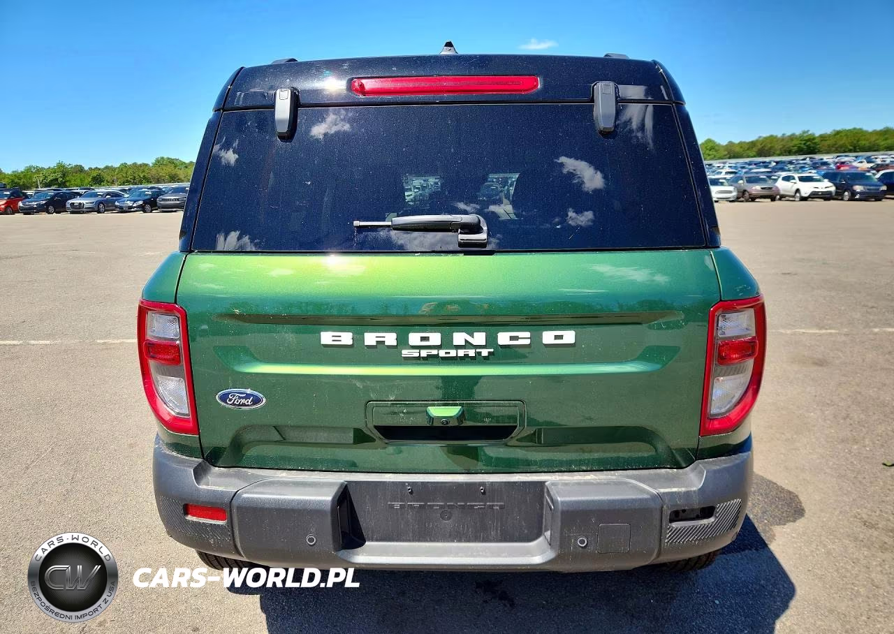 2025 Ford Bronco Sport Outer Banks VIN:3FMCR9CN2SRF64438 - 6