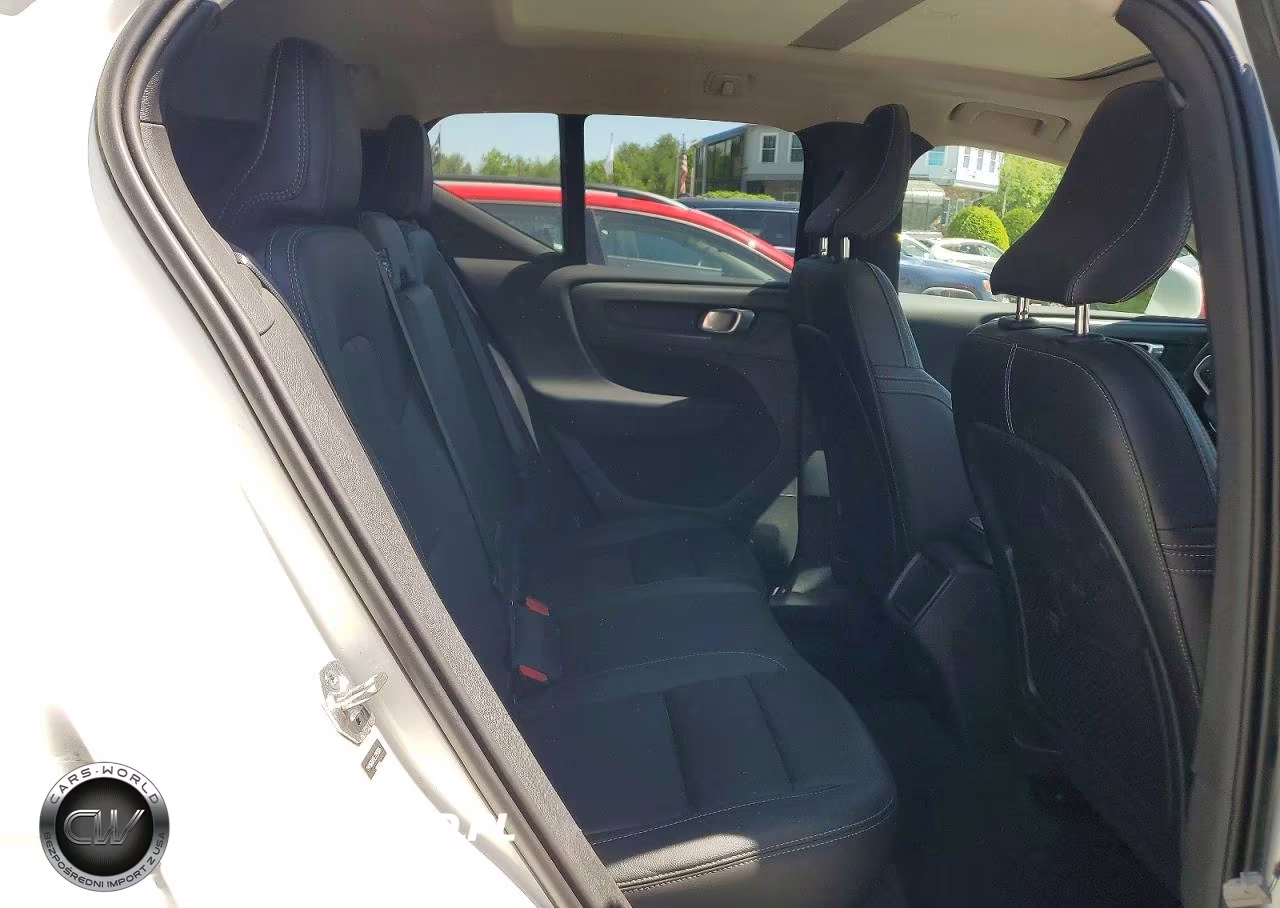 2020 Volvo Xc40 T5 Momentum VIN:YV4162UK9L2297026 - 10