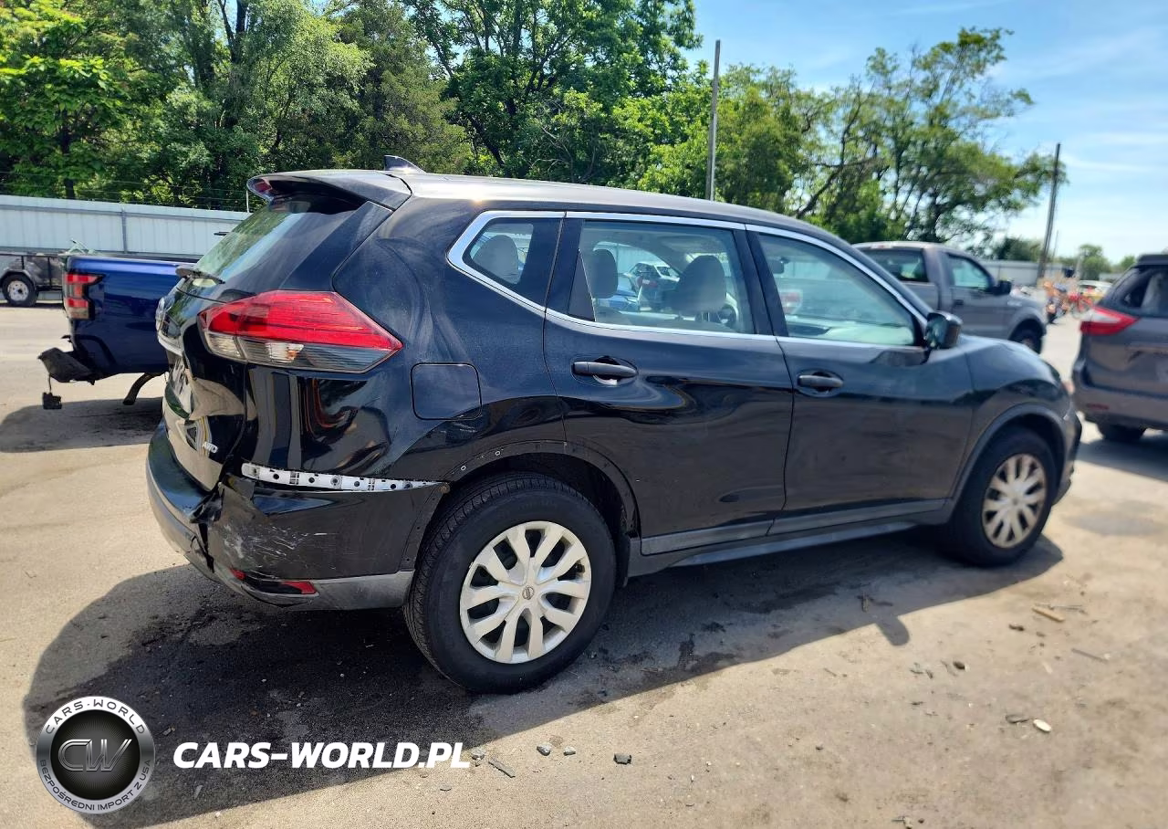 2017 Nissan Rogue S VIN:KNMAT2MV1HP571531 - 3