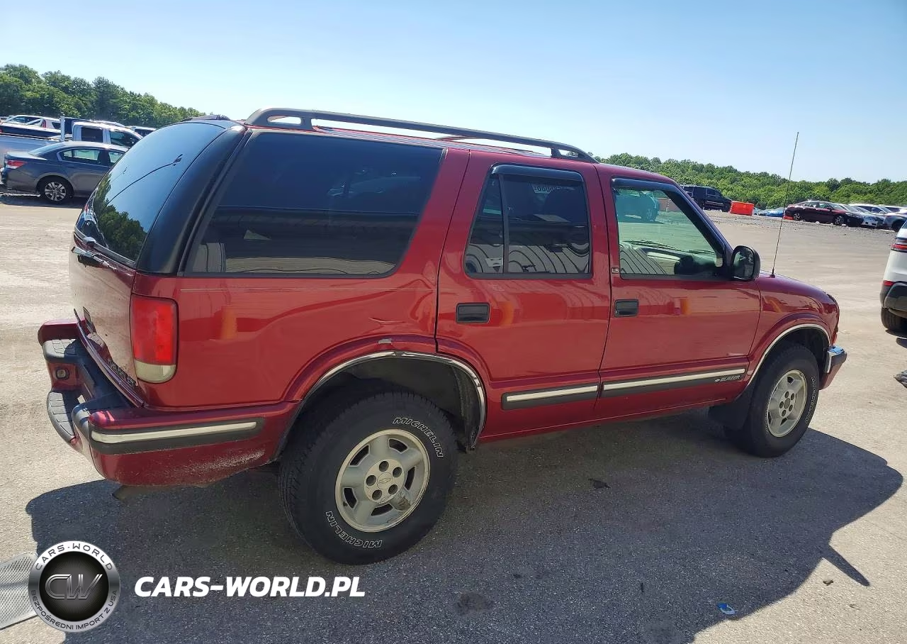 1998 Chevrolet Blazer VIN:1GNDT13W7W2121692 - 3