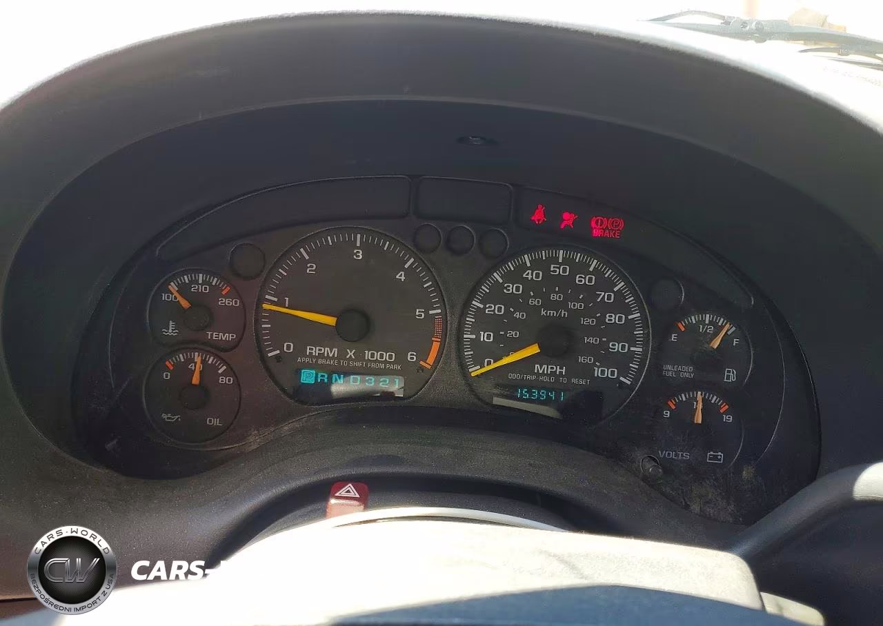1998 Chevrolet Blazer VIN:1GNDT13W7W2121692 - 9