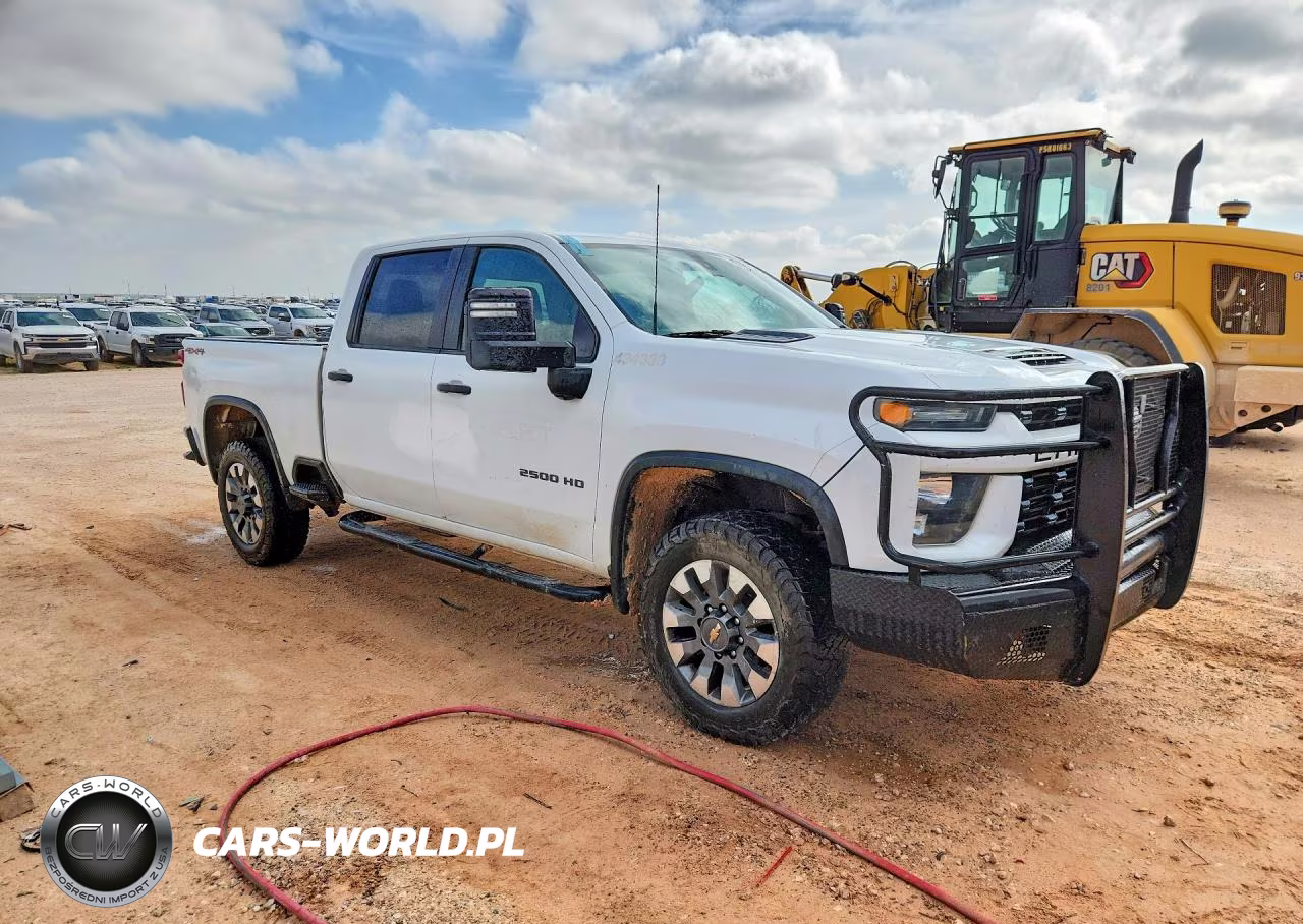 2023 Chevrolet Silverado K2500 Custom VIN:1GC4YME78PF180309 - 4