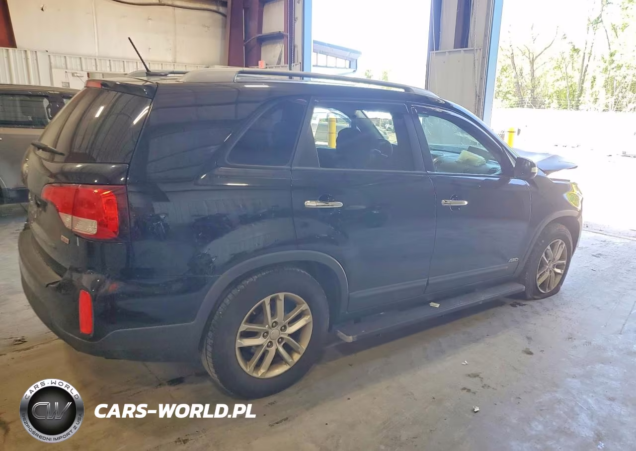 2014 Kia Sorento Lx VIN:5XYKTCA6XEG479467 - 3