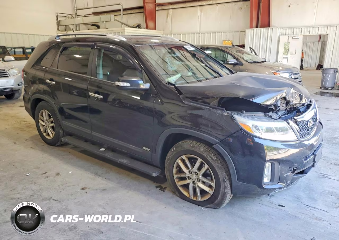 2014 Kia Sorento Lx VIN:5XYKTCA6XEG479467 - 4