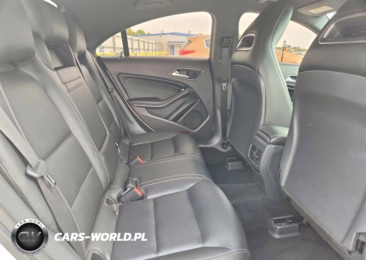 2017 Mercedes-Benz Cla 250 VIN:WDDSJ4EBXHN403656 - 10