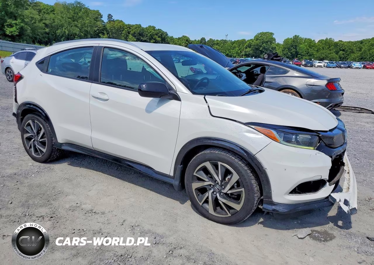 2019 Honda Hr-V Sport VIN:3CZRU6H15KM706192 - 4