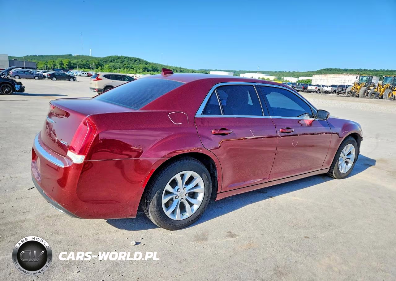 2016 Chrysler 300 Limited VIN:2C3CCAAG8GH268486 - 3