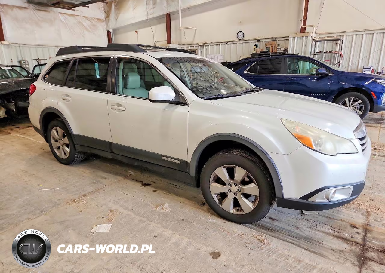 2010 Subaru Outback 2.5I Limited VIN:4S4BRCKC2A3377349 - 4