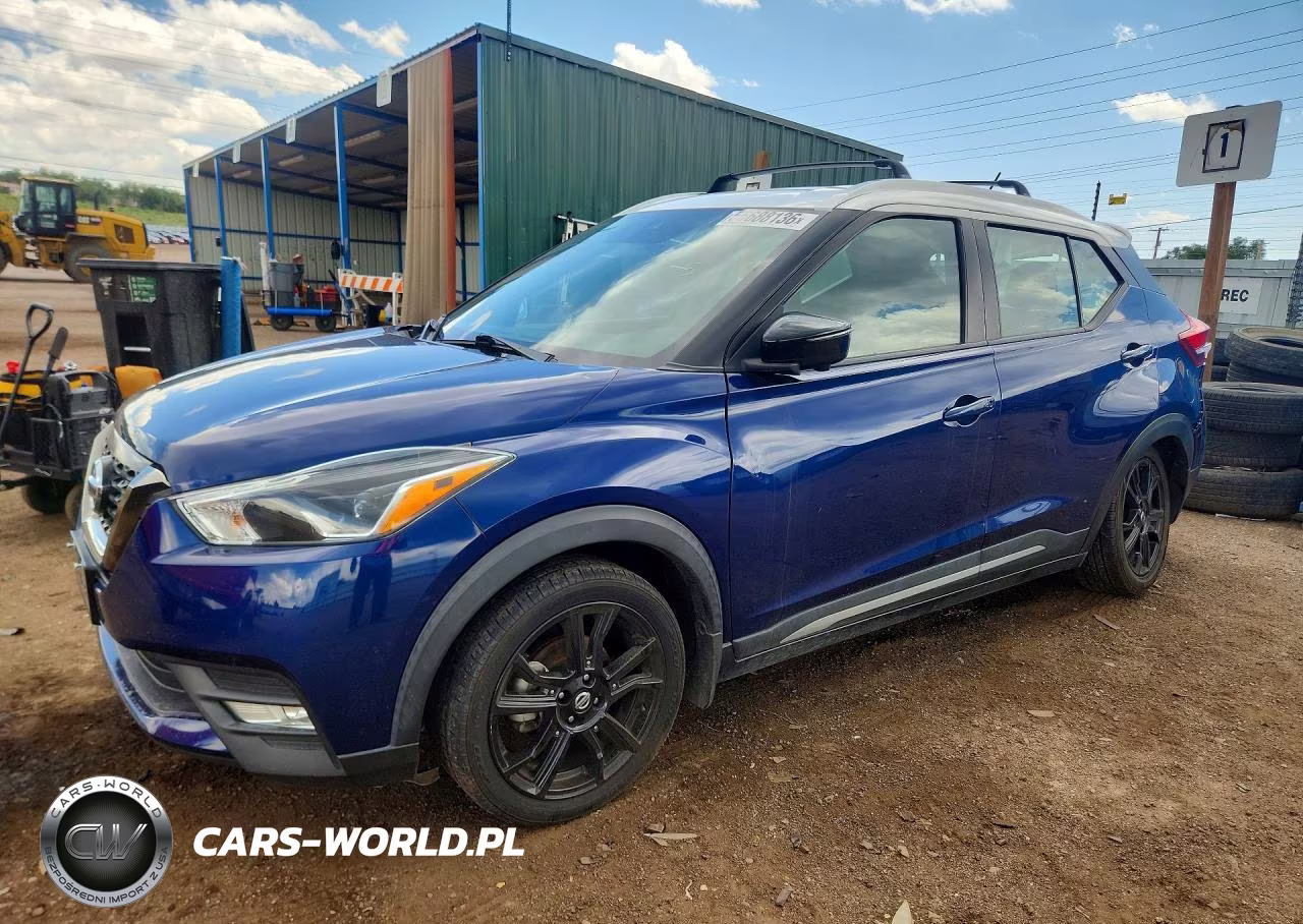 2020 Nissan Kicks Sr