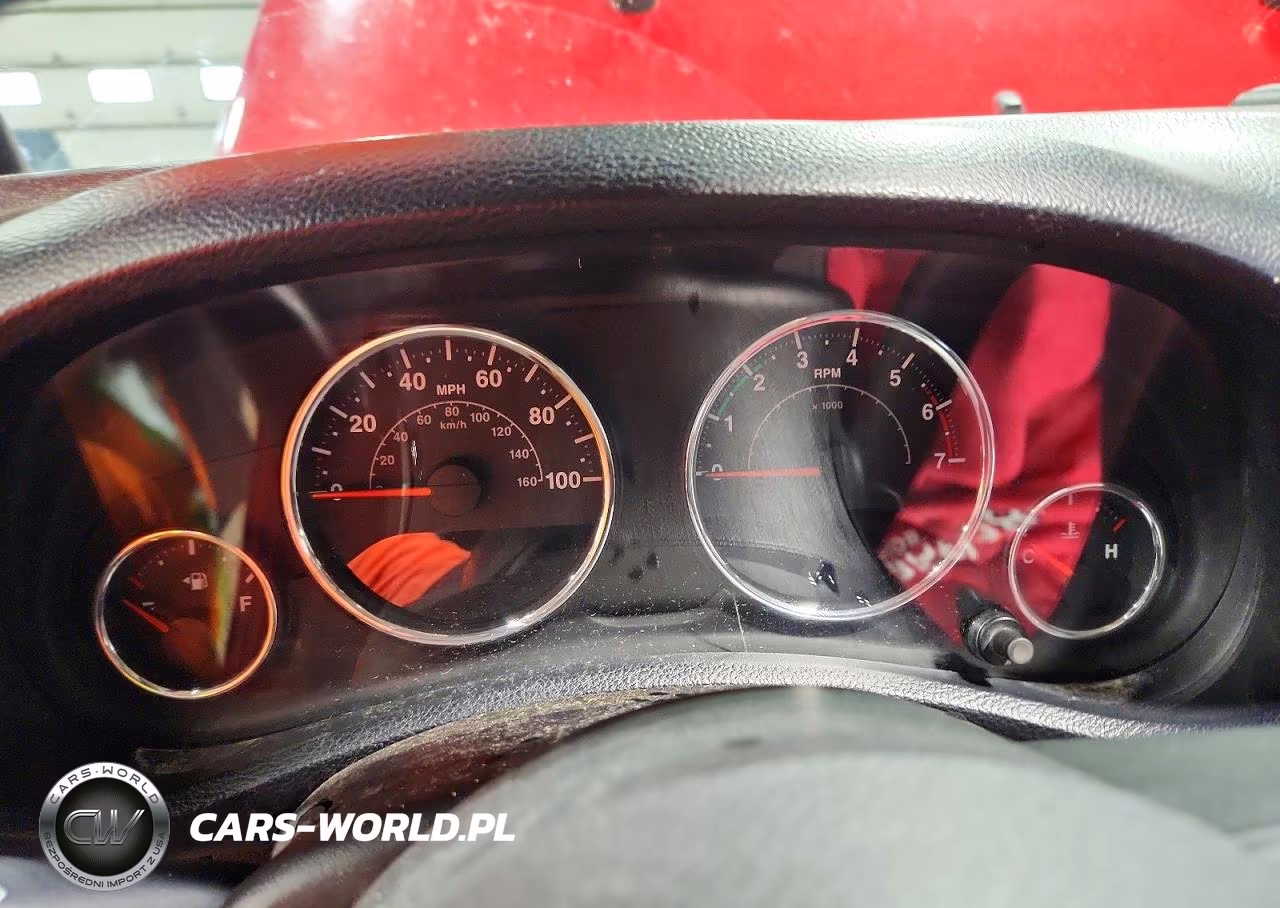 2011 Jeep Wrangler Unlimited Sport VIN:1J4BA3H18BL579089 - 9