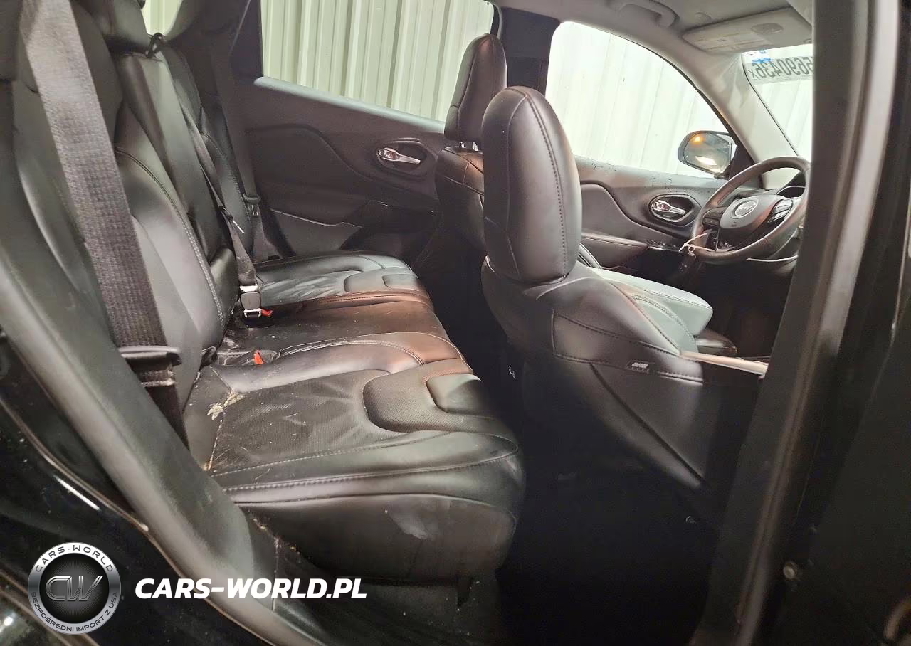 2023 Jeep Cherokee Altitude Lux VIN:1C4PJMMB6PD102937 - 11