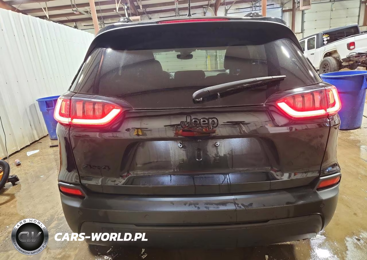 2023 Jeep Cherokee Altitude Lux VIN:1C4PJMMB6PD102937 - 6