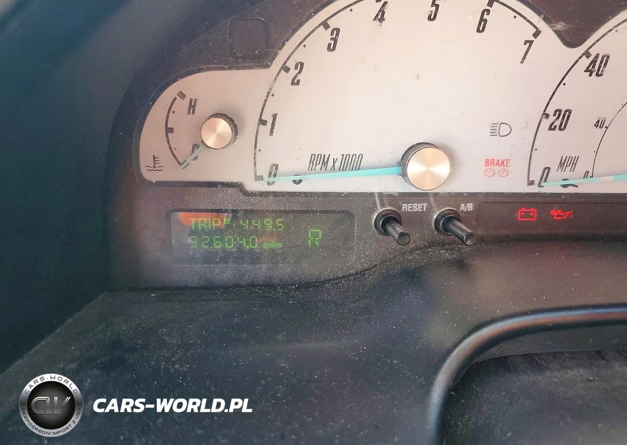 2002 Ford Thunderbird VIN:1FAHP60A62Y112127 - 9