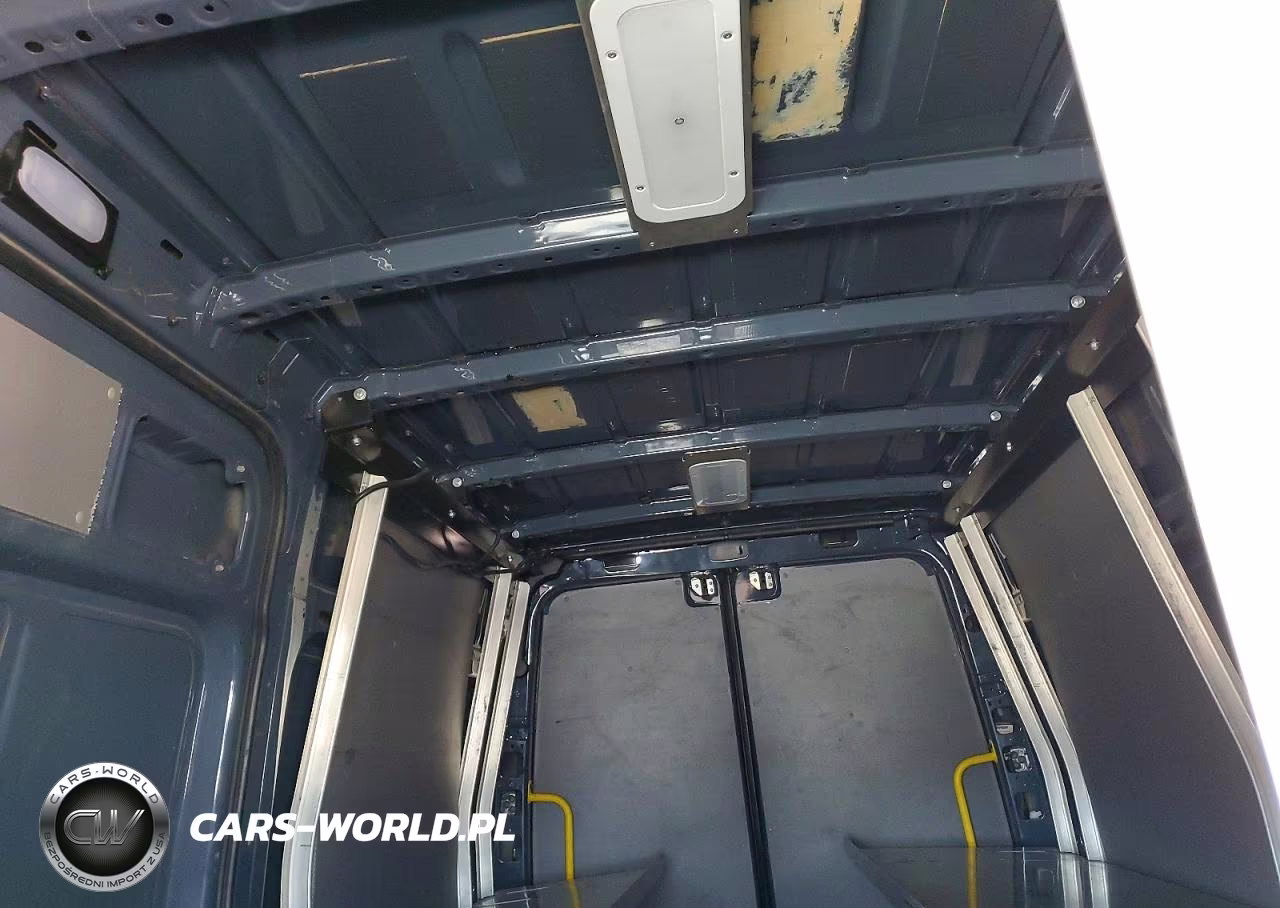 2018 Mercedes-Benz Sprinter 2500 VIN:WD3PE7CD4JP636608 - 10