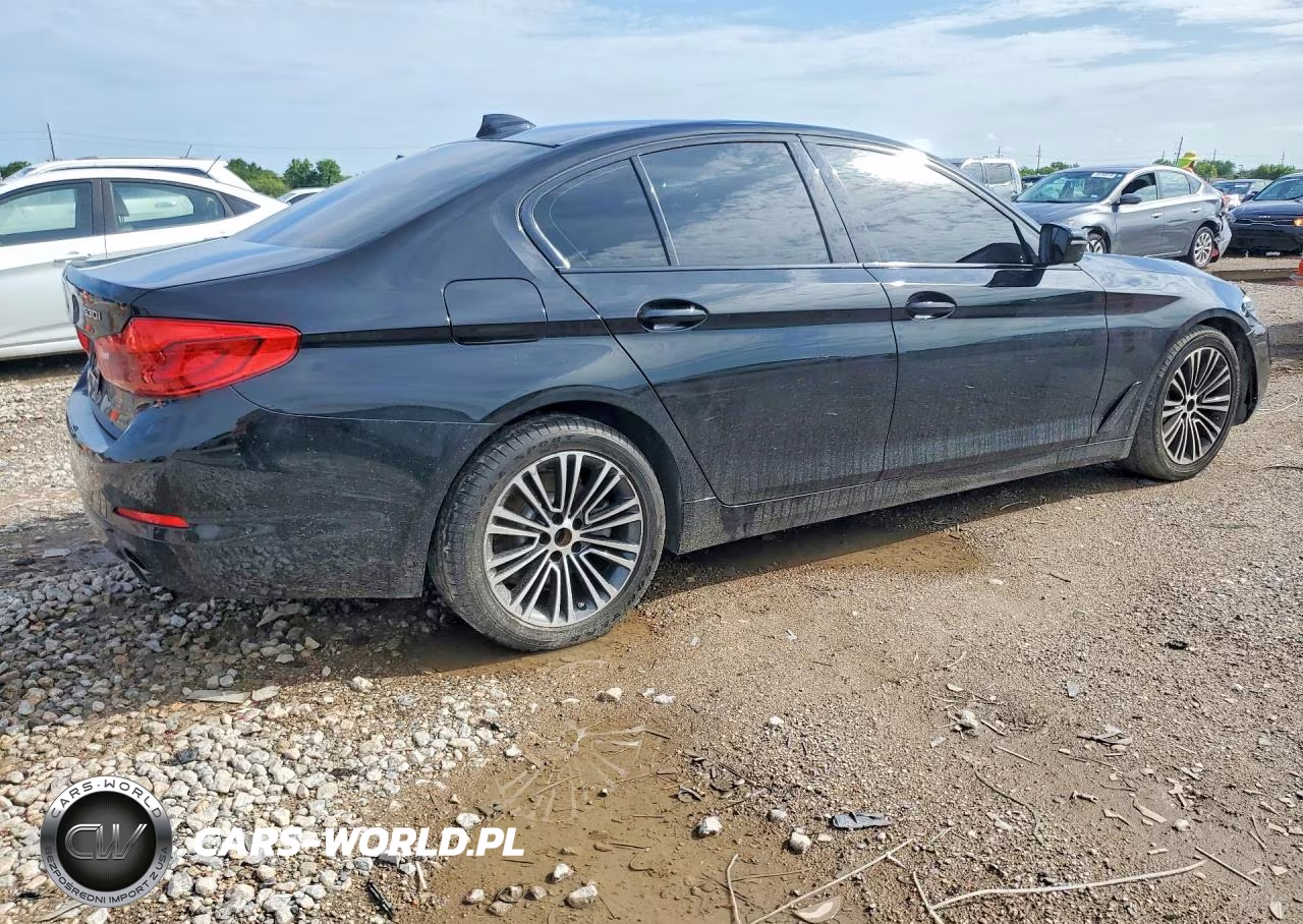2019 BMW 530 I VIN:WBAJA5C50KWA57935 - 3