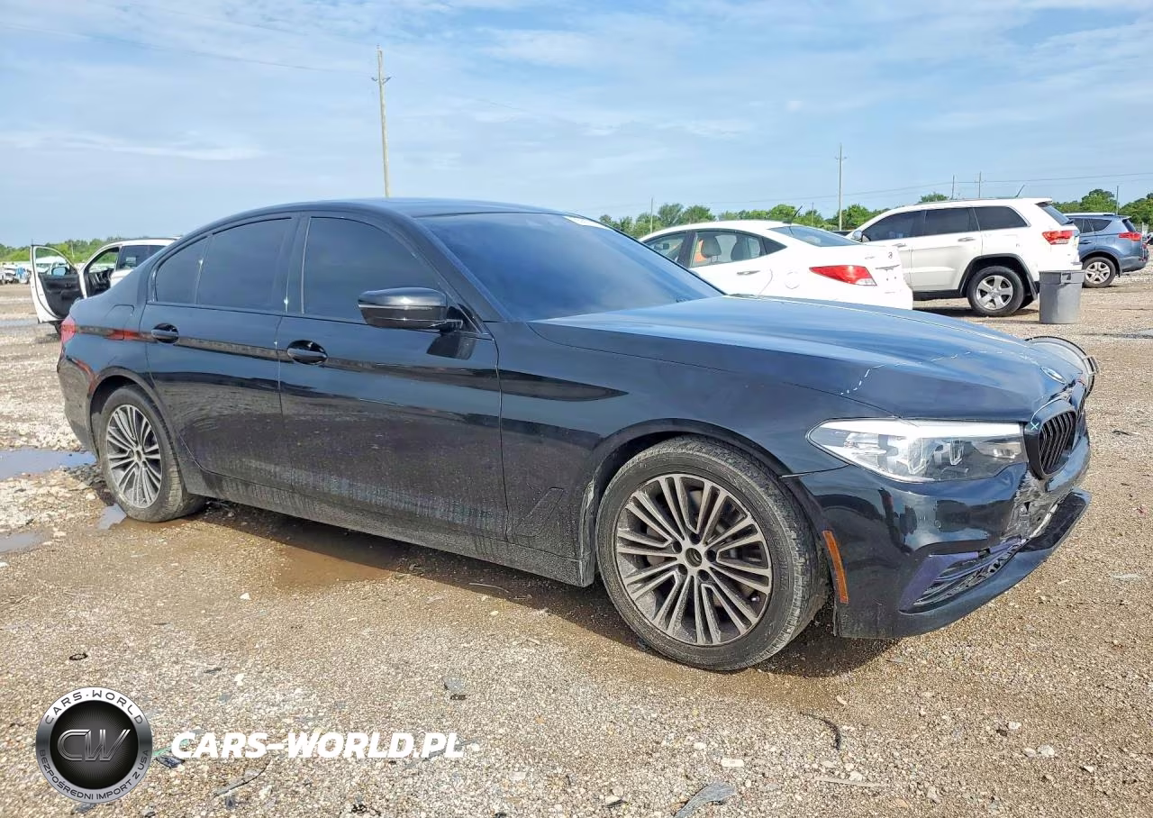 2019 BMW 530 I VIN:WBAJA5C50KWA57935 - 4