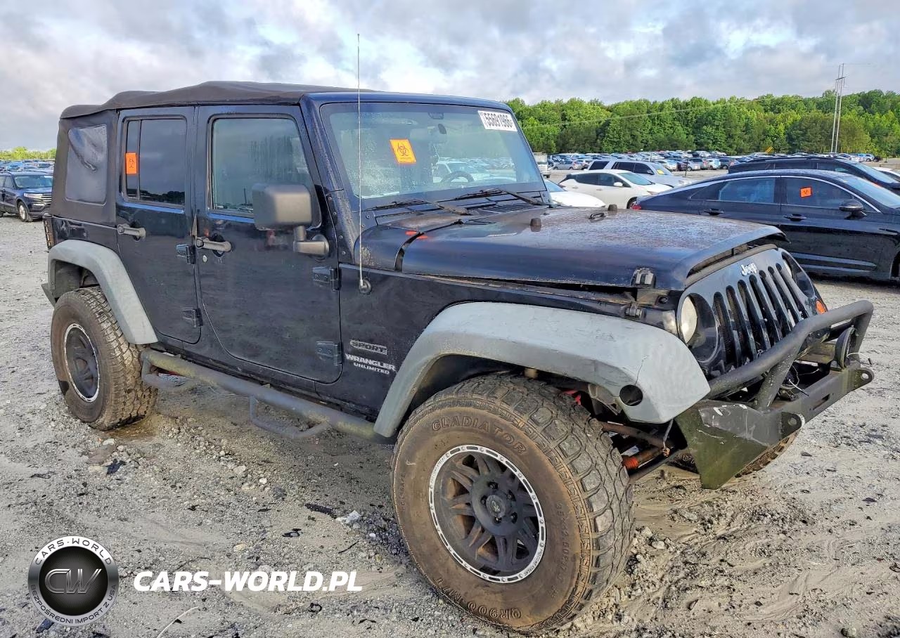 2011 Jeep Wrangler Unlimited Sport VIN:1J4HA3H11BL500680 - 4
