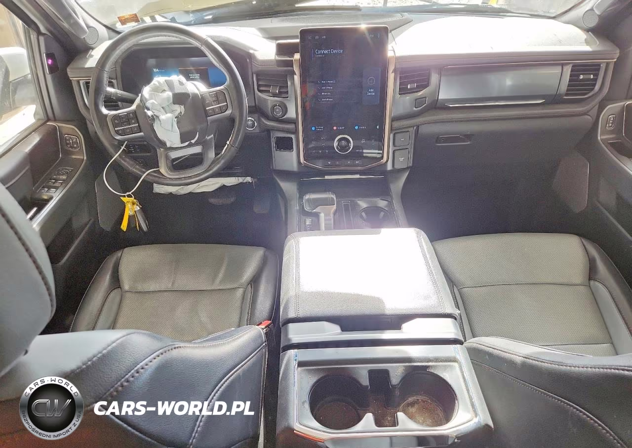 2023 Ford F150 Lightning Pro VIN:1FTVW1EVXPWG16908 - 8