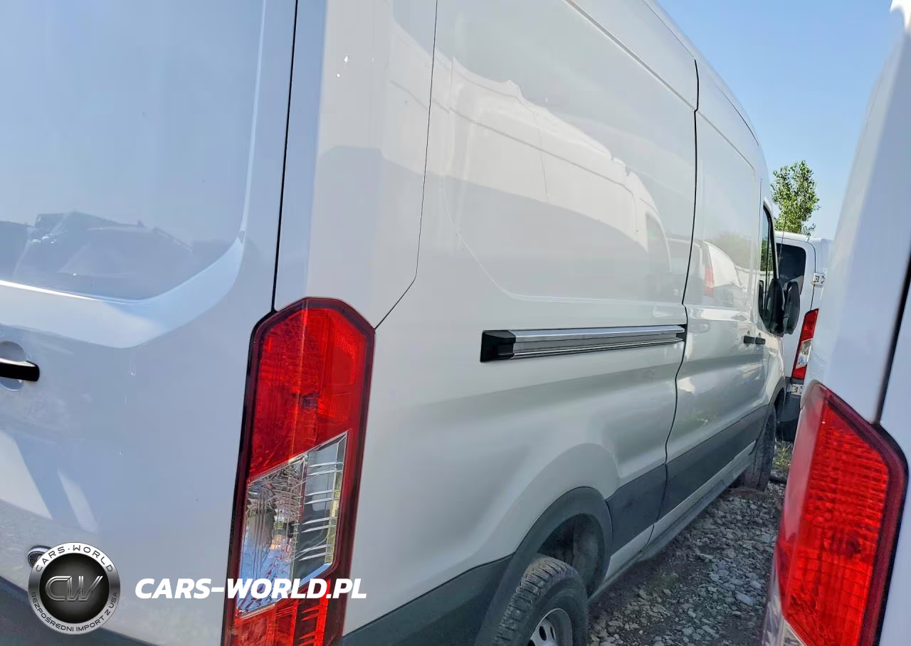 2025 Ford Transit 250 Delivery Van VIN:1FTBR2C87SKA32284 - 3