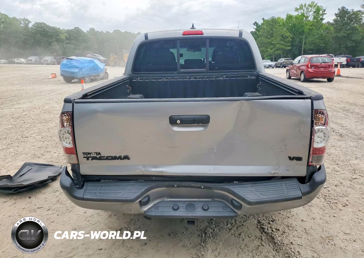 2015 Toyota Tacoma V6 VIN:3TMLU4EN3FM185616 - 6