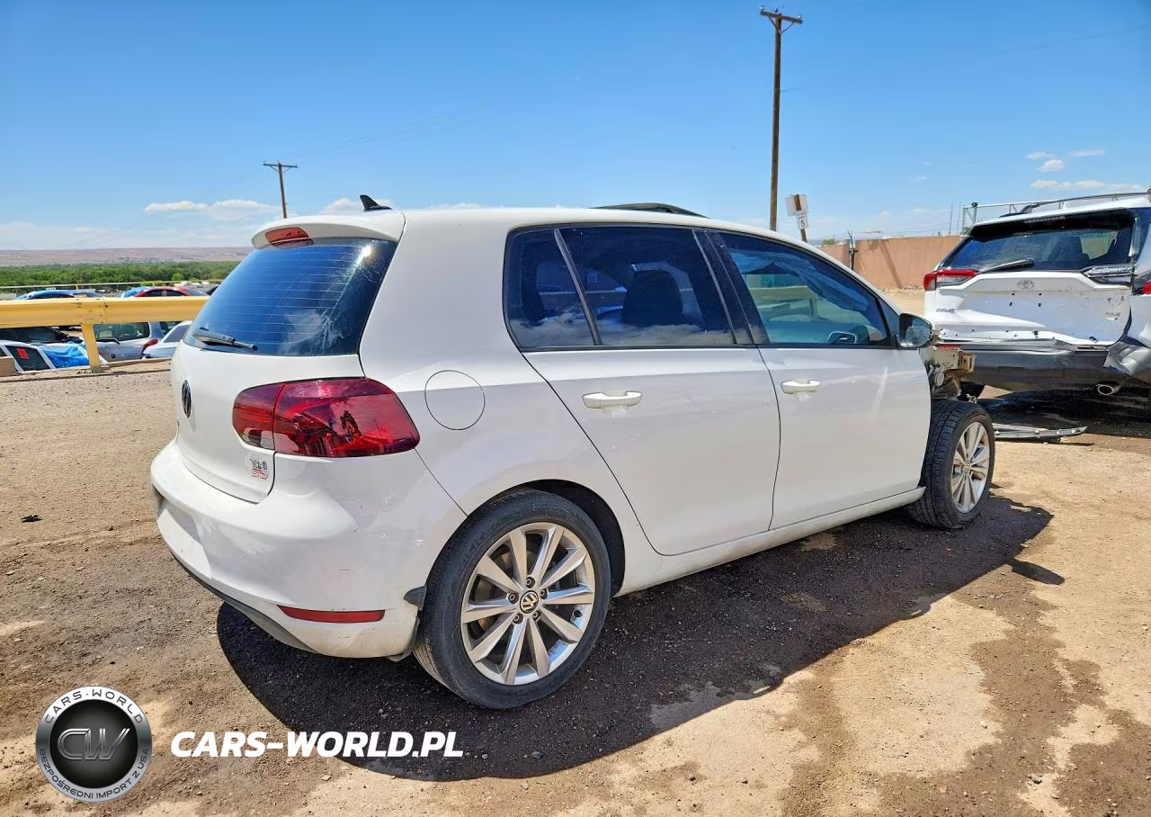 2013 Volkswagen Golf VIN:WVWDM7AJ4DW122580 - 3