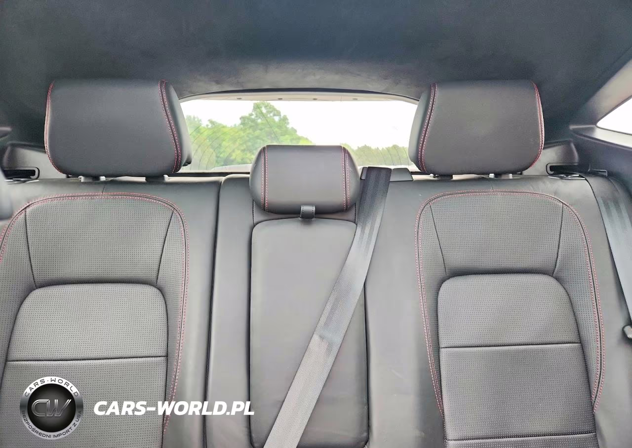 2018 Jaguar E-Pace First Edition VIN:SADFL2FX7J1Z01822 - 10
