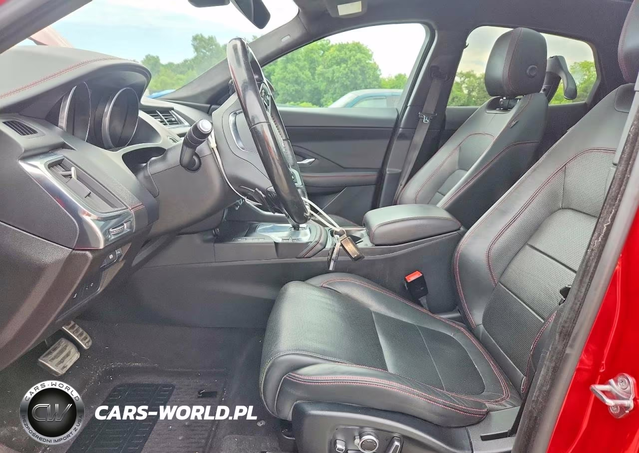 2018 Jaguar E-Pace First Edition VIN:SADFL2FX7J1Z01822 - 7
