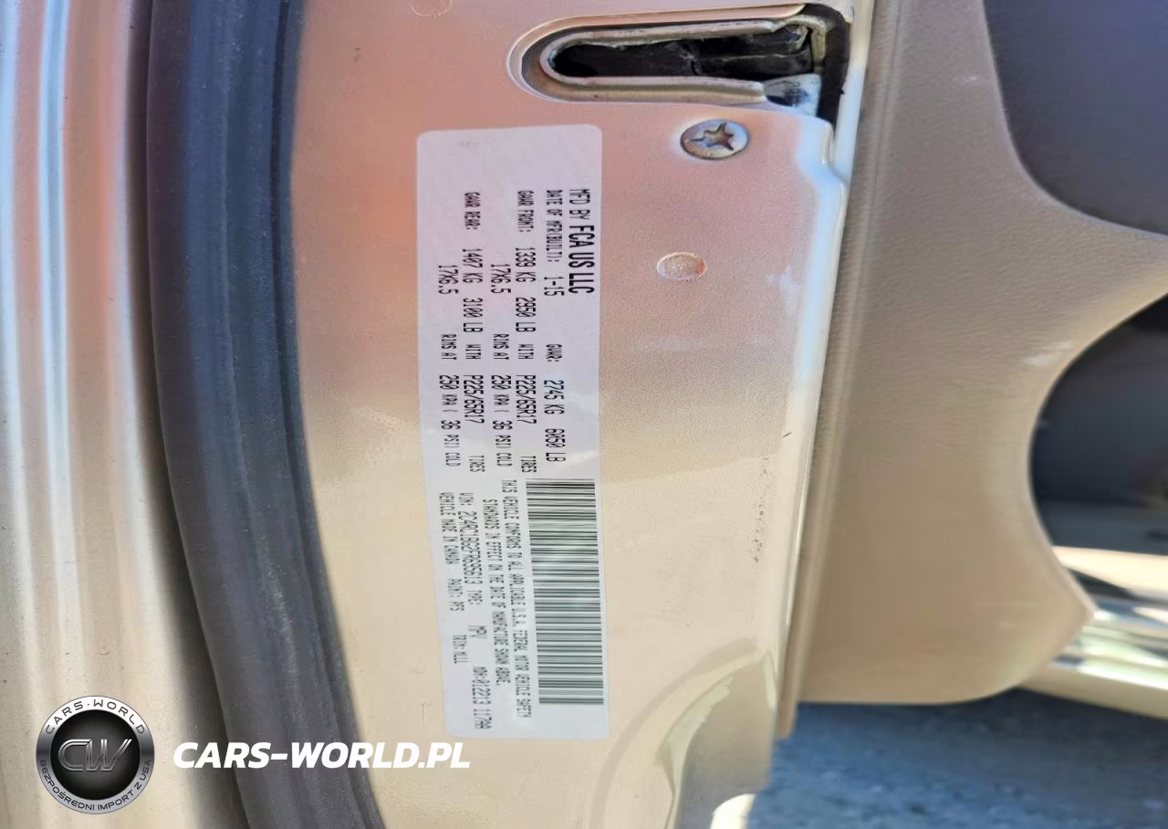 2015 Chrysler Town & Country Touring VIN:2C4RC1BG2FR695613 - 13