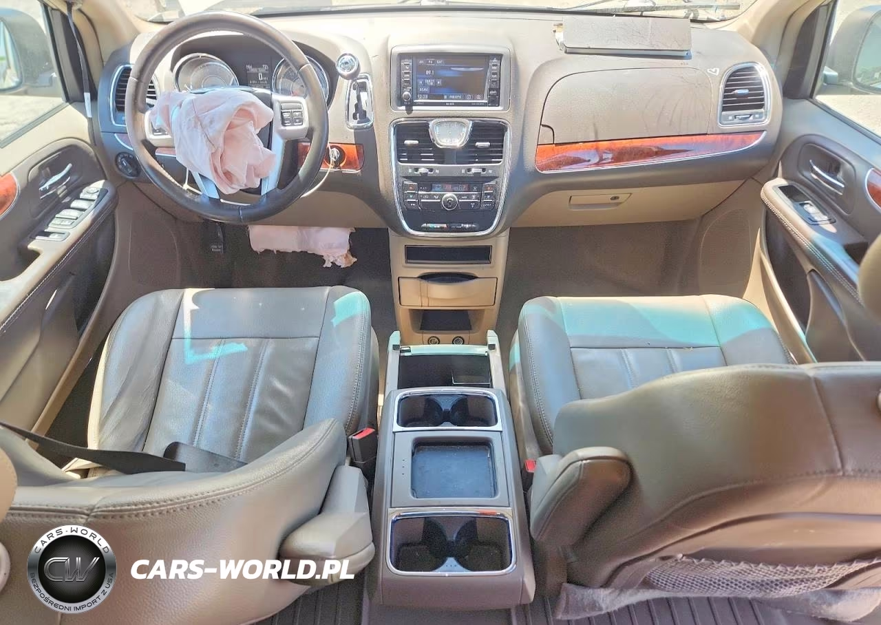 2015 Chrysler Town & Country Touring VIN:2C4RC1BG2FR695613 - 8