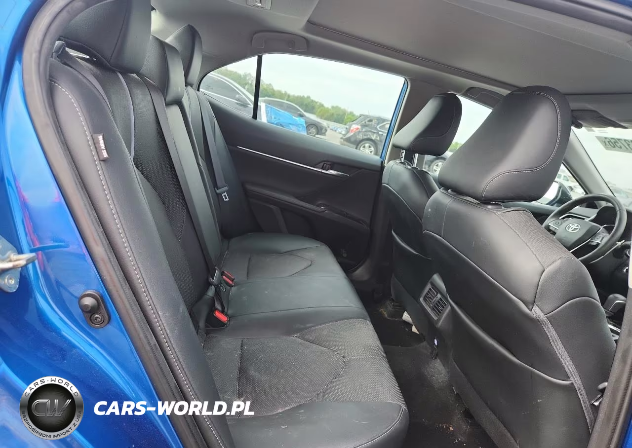 2020 Toyota Camry Xse VIN:4T1K61AK6LU375056 - 10