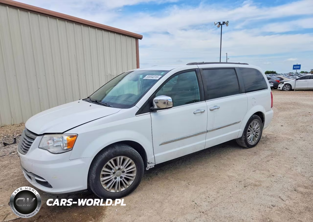 2015 Chrysler Town & Country Touring L