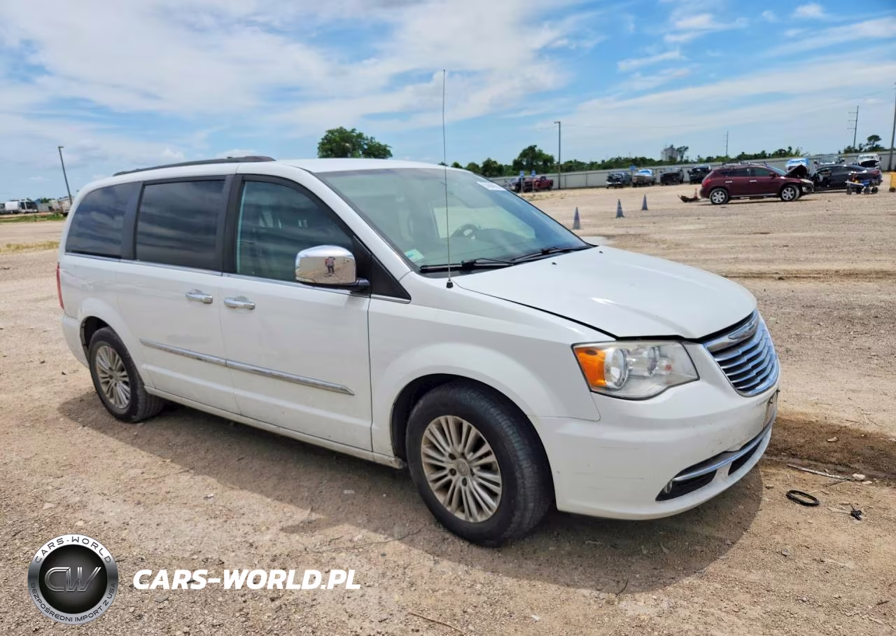 2015 Chrysler Town & Country Touring L VIN:2C4RC1CG6FR547494 - 4