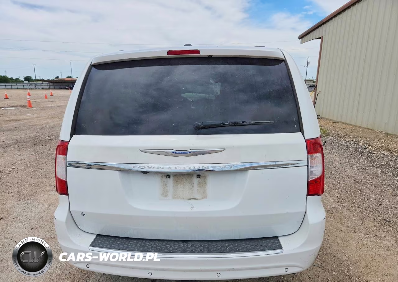 2015 Chrysler Town & Country Touring L VIN:2C4RC1CG6FR547494 - 6