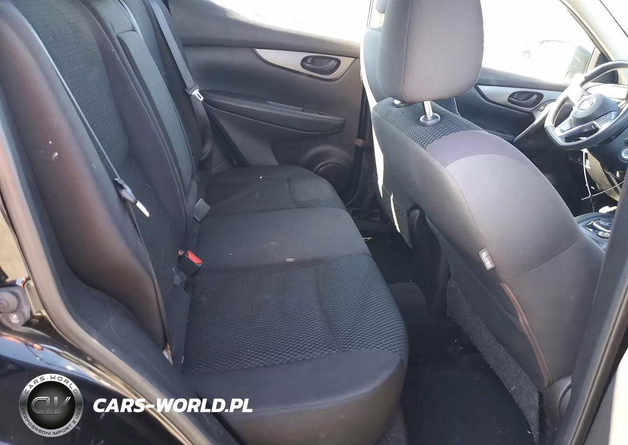 2018 Nissan Rogue Sport S VIN:JN1BJ1CR3JW256897 - 11