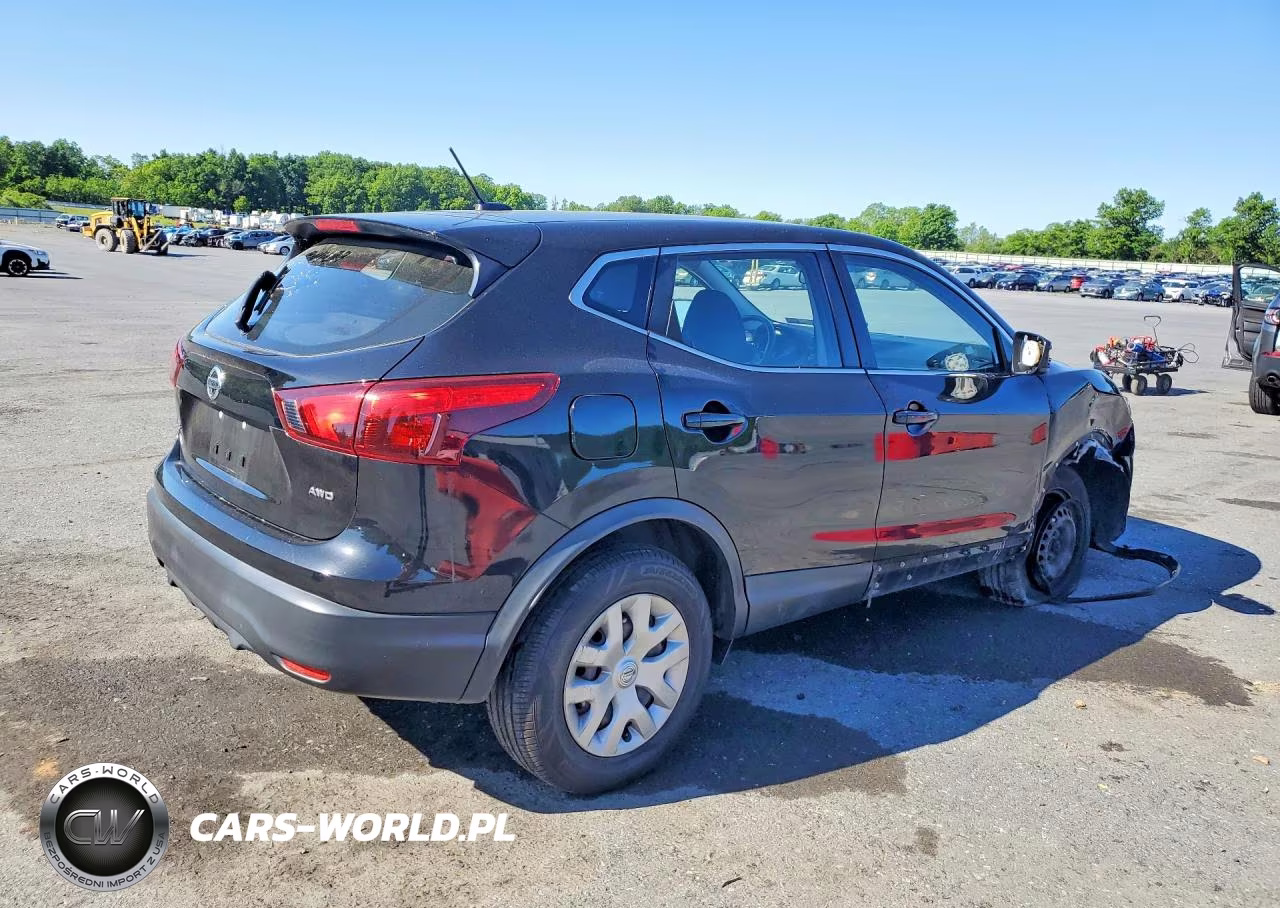 2018 Nissan Rogue Sport S VIN:JN1BJ1CR3JW256897 - 3