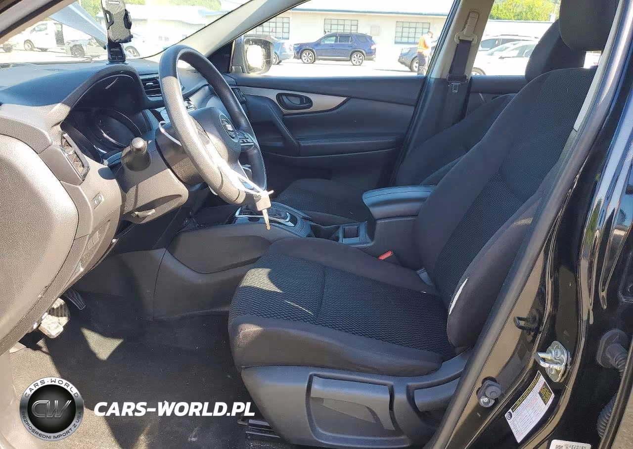 2018 Nissan Rogue Sport S VIN:JN1BJ1CR3JW256897 - 7