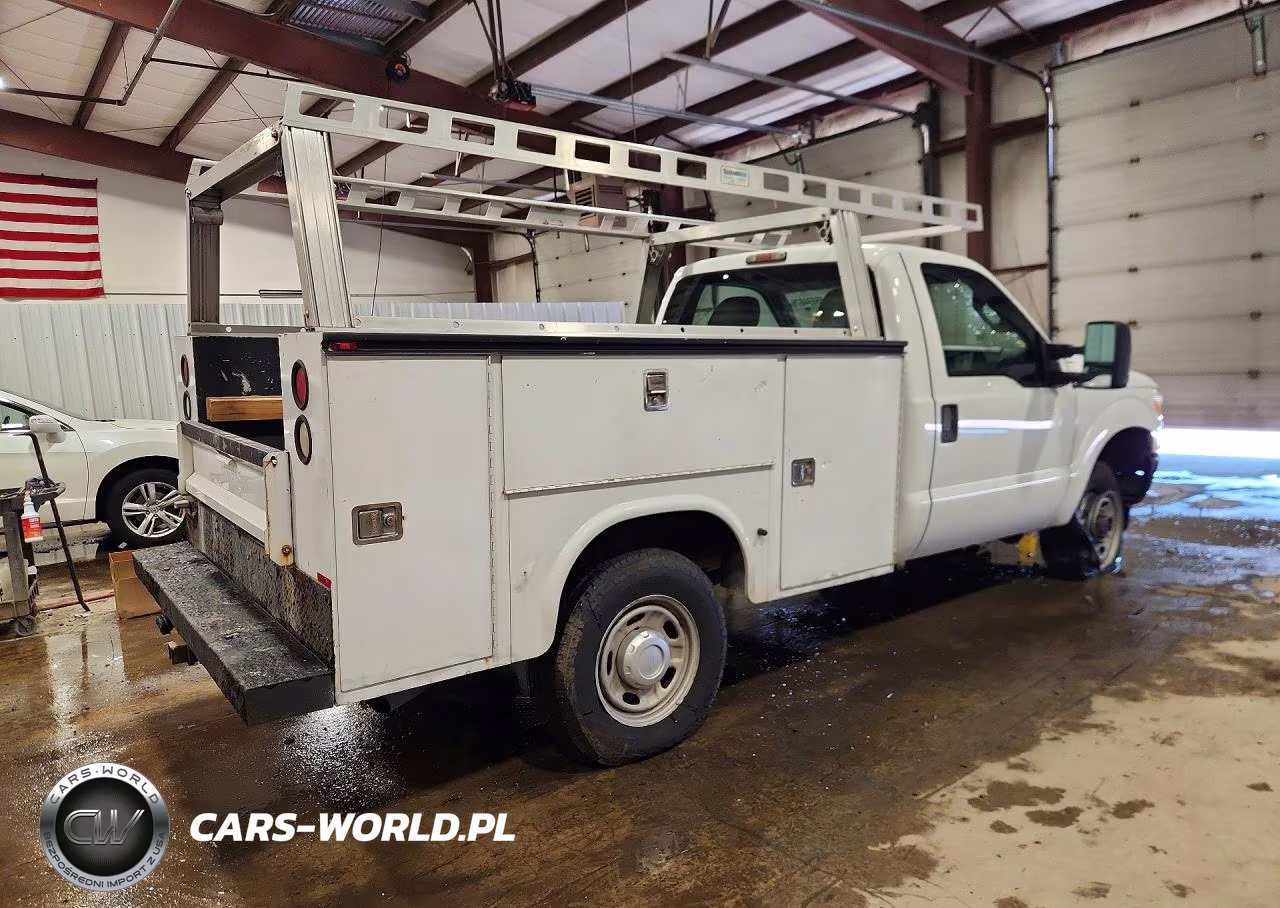 2011 Ford F250 Super Duty VIN:1FDBF2B64BEC97585 - 3