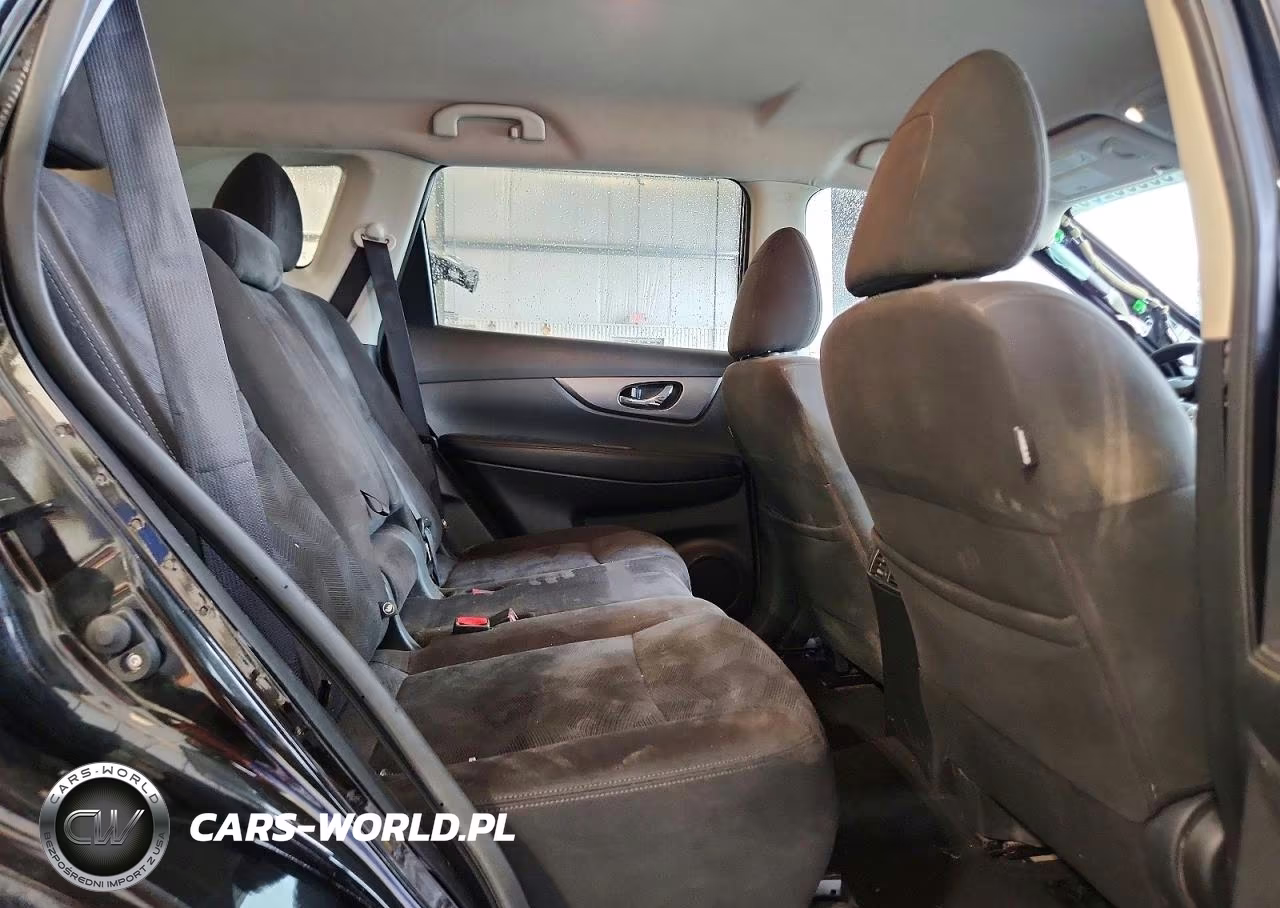 2015 Nissan Rogue S VIN:KNMAT2MV6FP535041 - 11