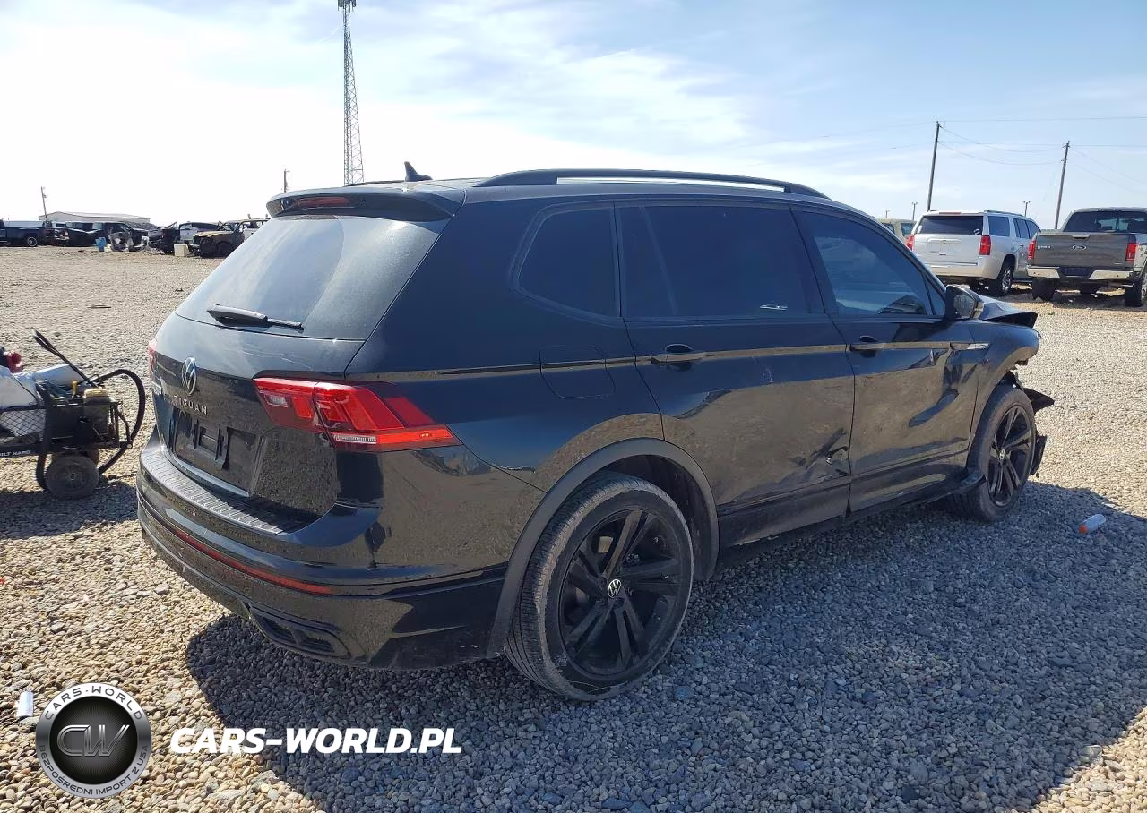 2023 Volkswagen Tiguan Se R-Line Black VIN:3VVCB7AX9PM035012 - 3