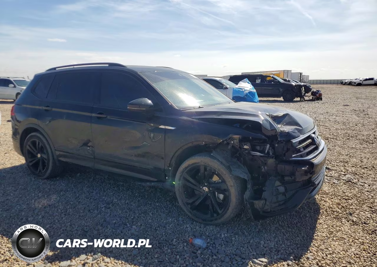 2023 Volkswagen Tiguan Se R-Line Black VIN:3VVCB7AX9PM035012 - 4