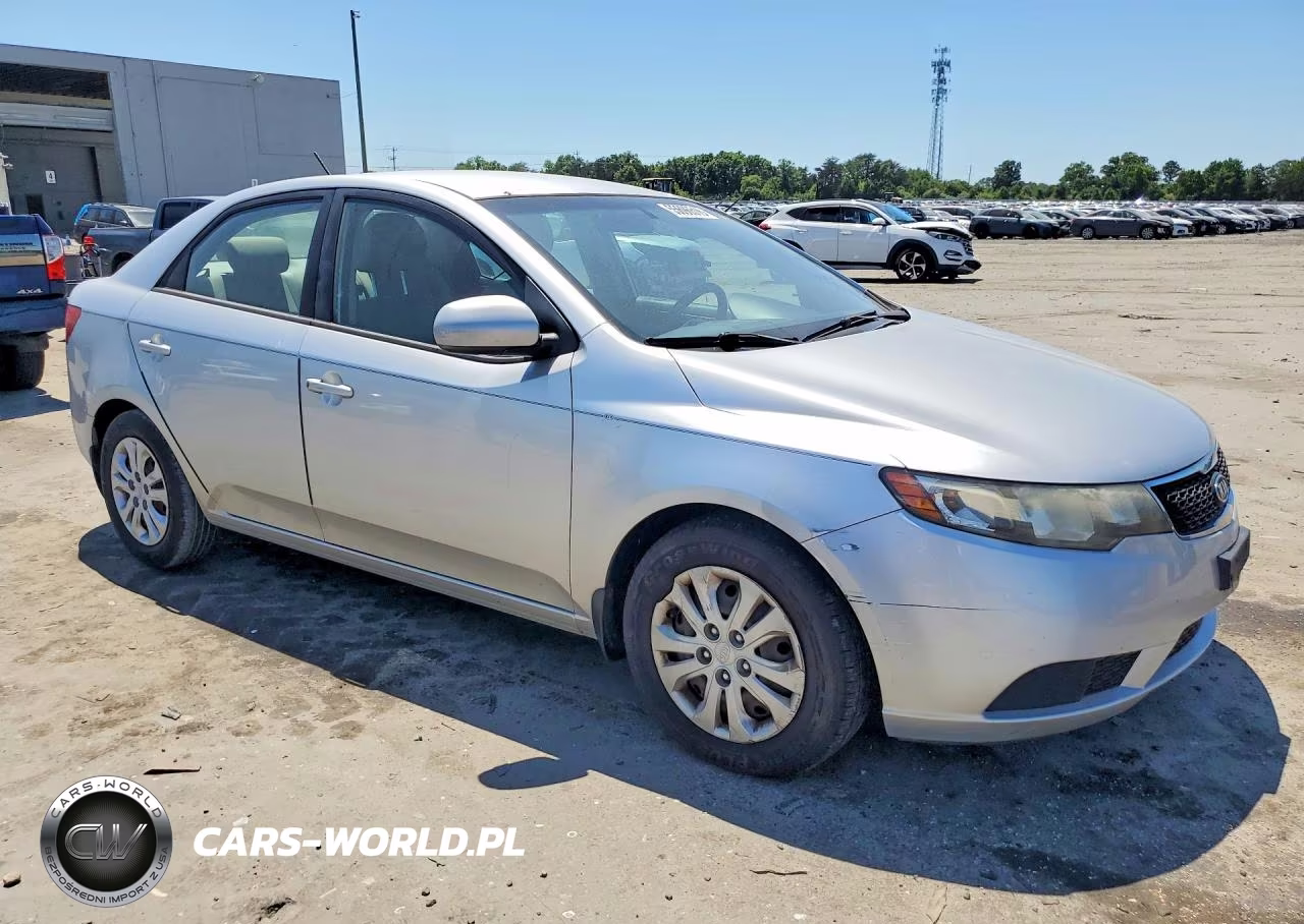 2011 Kia Forte Lx VIN:KNAFT4A23B5402591 - 4