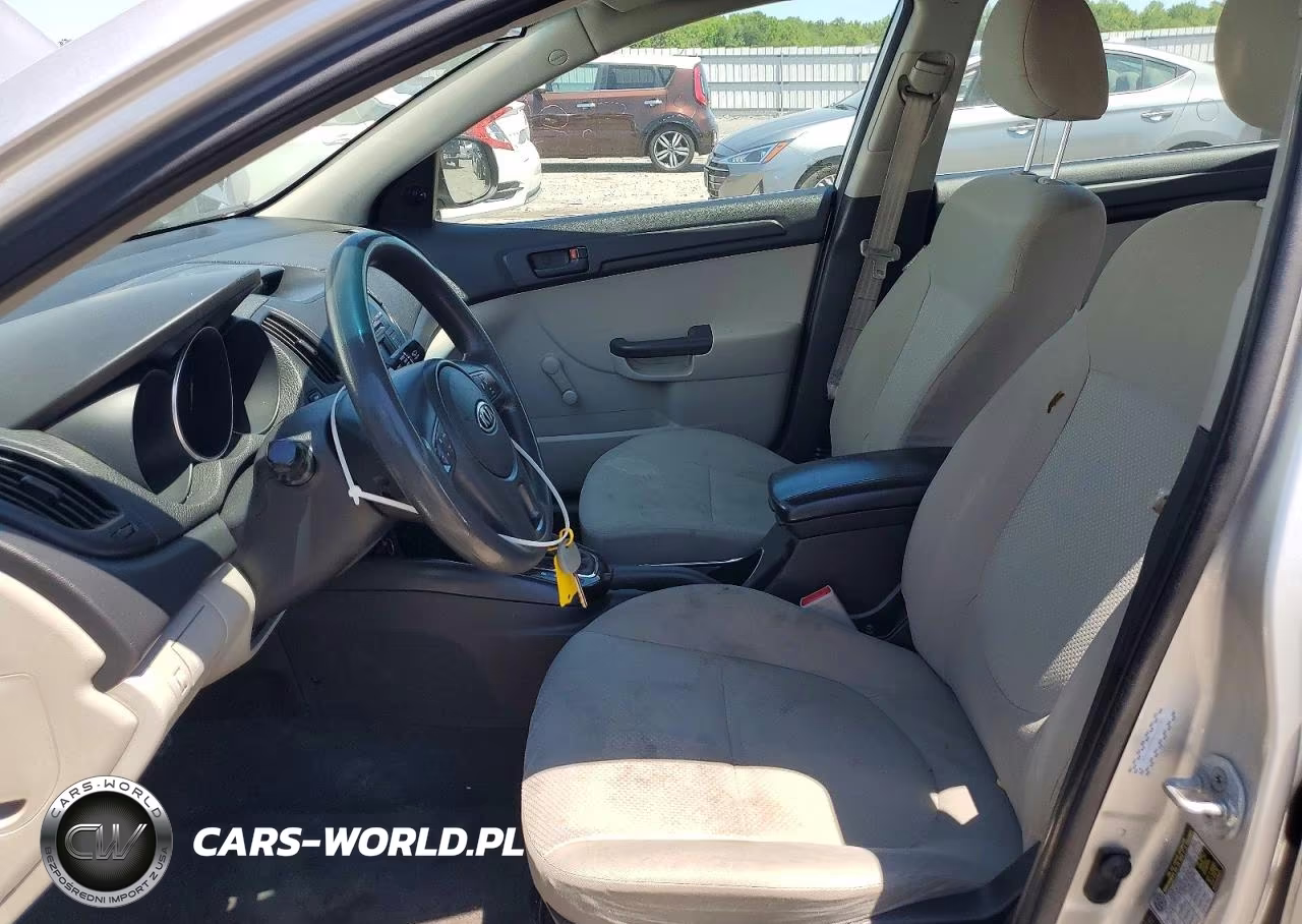 2011 Kia Forte Lx VIN:KNAFT4A23B5402591 - 7