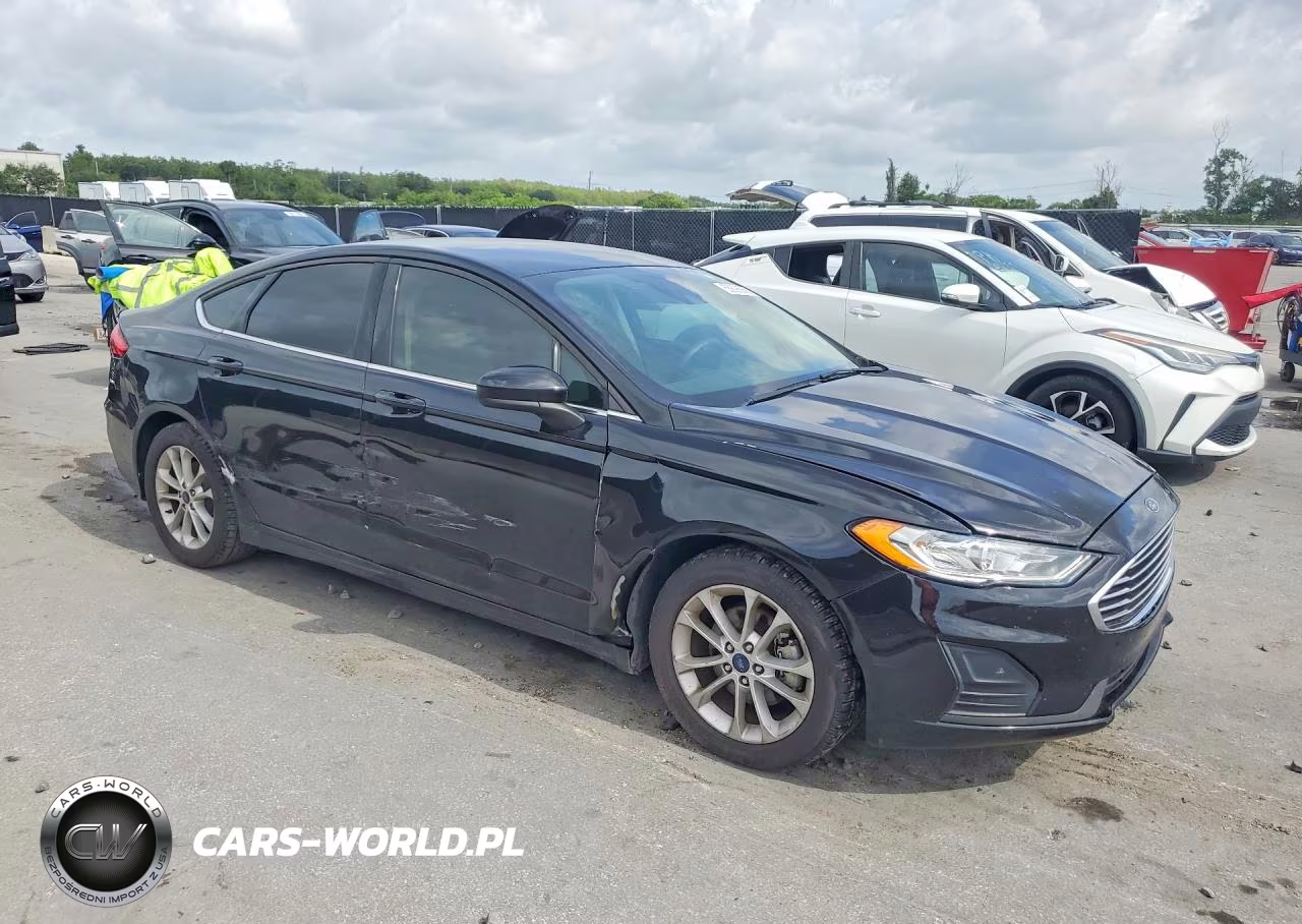 2019 Ford Fusion Se VIN:3FA6P0HD0KR280864 - 4