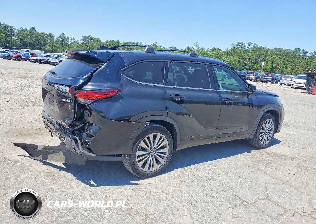 2022 Toyota Highlander Hybrid Platinum VIN:5TDFARAH4NS014388 - 3