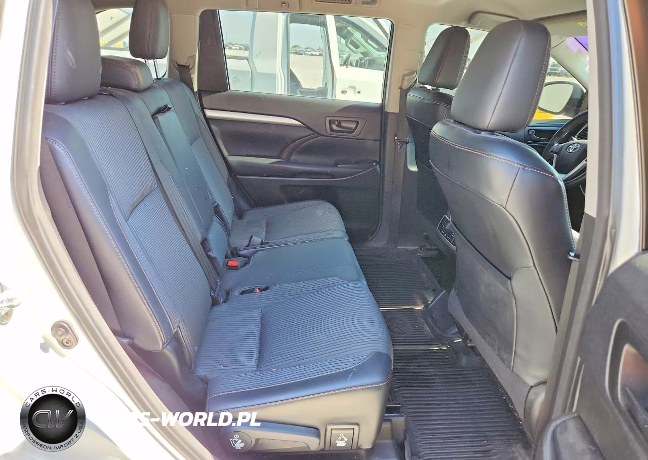 2016 Toyota Highlander Le Plus VIN:5TDZKRFH2GS129447 - 10