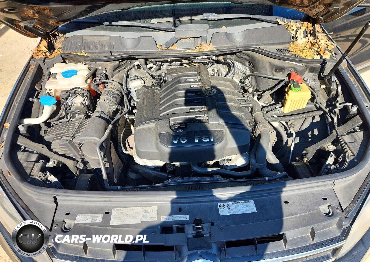 2012 Volkswagen Touareg V6 VIN:WVGEF9BP0CD008157 - 12