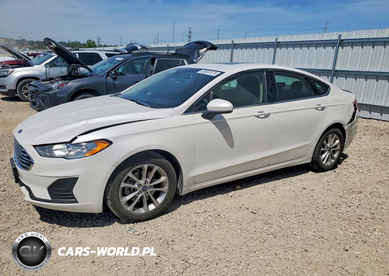 2019 Ford Fusion Se – zdjęcie 1 z 12
