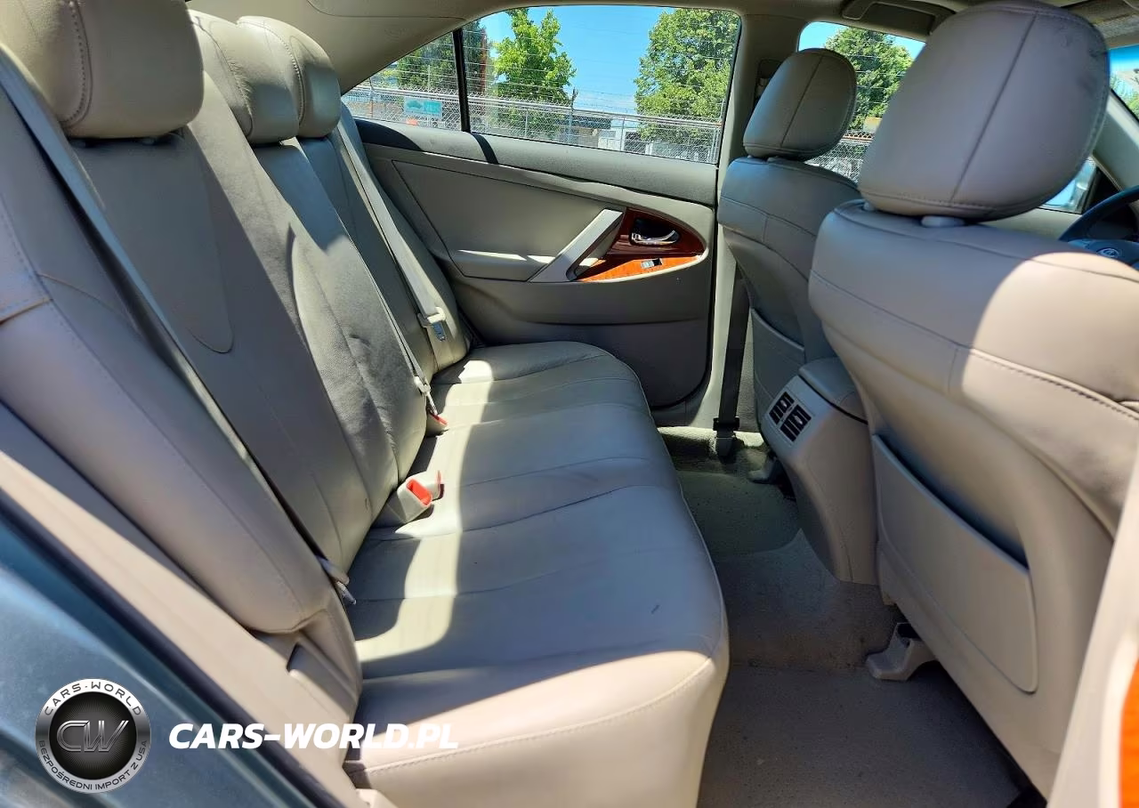 2011 Toyota Camry Xle VIN:4T4BF3EKXBR143828 - 10