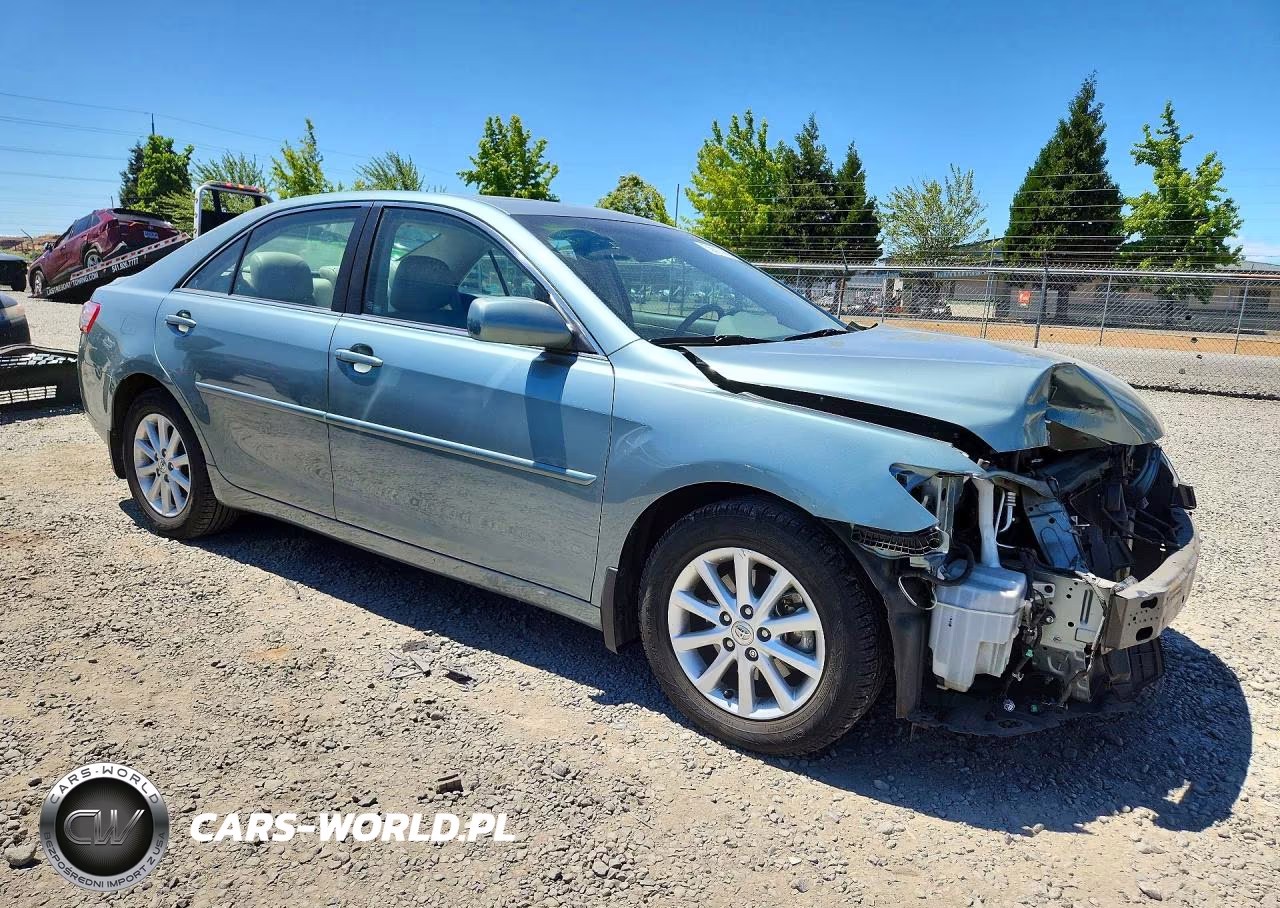 2011 Toyota Camry Xle VIN:4T4BF3EKXBR143828 - 4